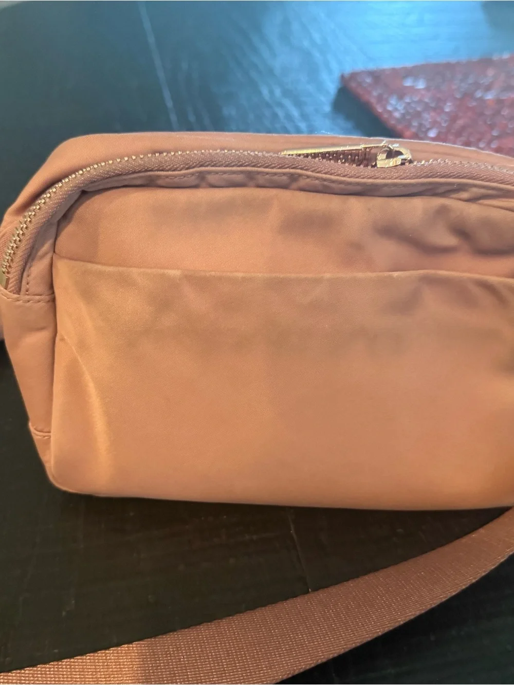lululemon athletica Everyday Crossbody 2L Rose Pink with Gold Hardware